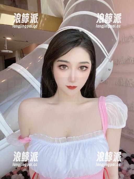 120斤的小王同学 微密圈 - 120斤的小王同学私拍:玫瑰渔网——谁说只有鱼能入网?