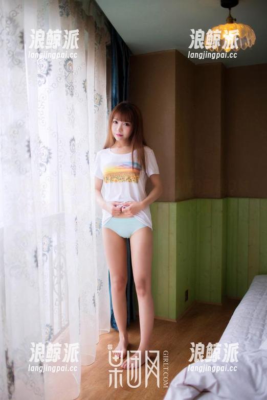 GIRLT果团网 - 再看一遍在线的蜜桃Q妹儿网袜照片，心中那点小忐忑又涌上来。