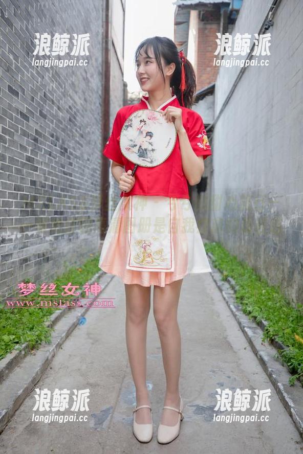 MSLASS梦丝女神 - 兮兮的甜心旅行——果然庄园高清图册是自我疗愈的最佳选择。