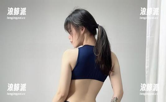 在Sira(시라)的私房美图中，裤里丝成为新宠，果然！