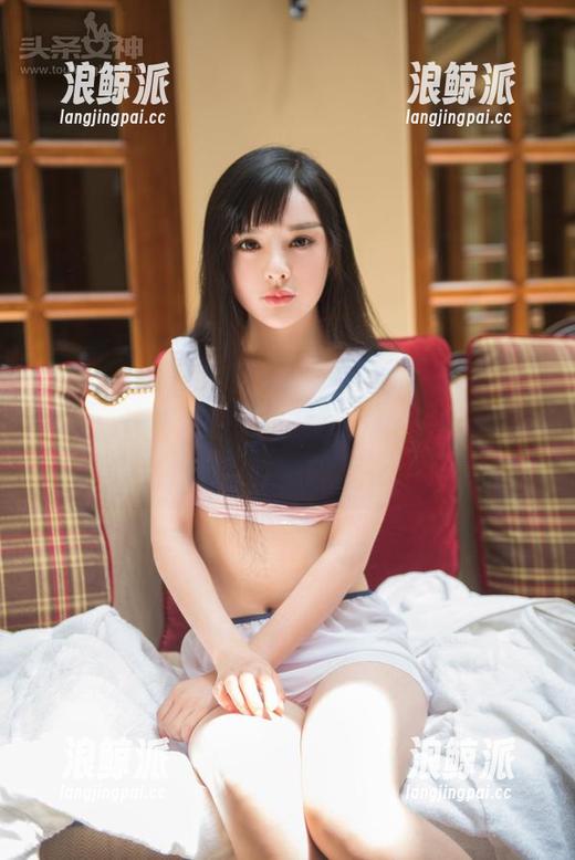 TouTiao头条女神-陈怡曼 TouTiao头条女神 - 陈怡曼的写真集“可爱”,让我想到了小时候的棉花糖,软绵绵的清甜。