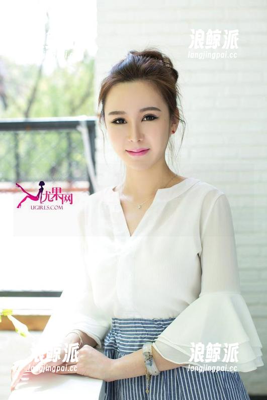 UGirls尤果网-徐梓伊 UGirls尤果网 - 徐梓伊的镂空图片让我产生哲学思考:人生也是一种镂空,光影交错,欠你一个清晰...