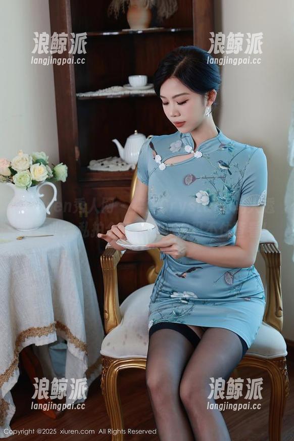 Xiuren秀人网-梓萱Crystal Xiuren秀人网 - 梓萱Crystal的私人透明事业:私拍合集,你一定忍不住查看!