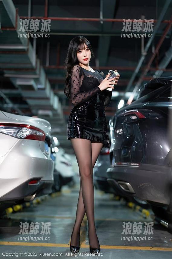 Xiuren秀人网-田冰冰 Xiuren秀人网 - 你也来看田冰冰的空姐写真,随便一张都像是在告诉我:优雅和美丽就是这样自然而然的吧。