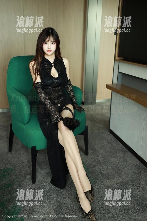 Xiuren秀人网 - “龙女宝宝”的白色世界，精选写真集，想不想逛逛那浓浓的简约风？