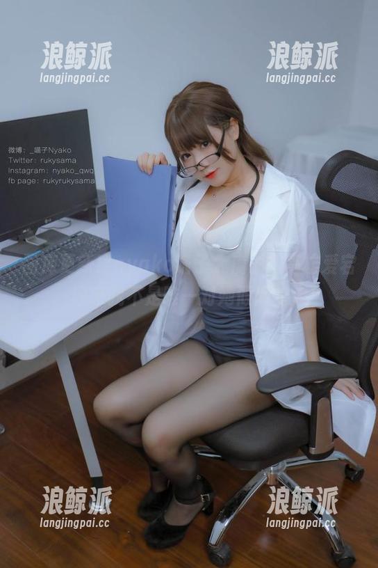 图库更新！nyako喵子大魔王的高雄爱宕，原来我不是唯一对她倾倒的人！