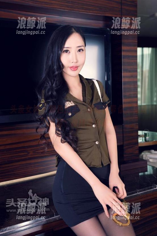 头条女神 - 粉色出击，草莓酱带你“免费”洗眼，原图请自取！