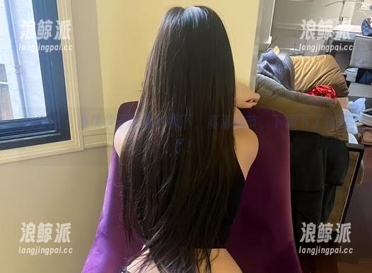 微密圈 - 小优优子的牛仔裤下，高清细节，下载下了就稳了！