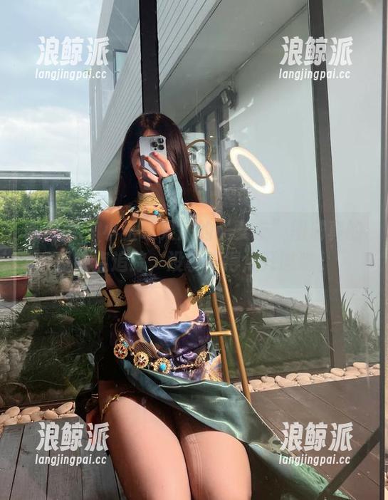 微密圈 - 小玉吃果冻的“女友”图册真的是热点追踪，没事都得点开瞧瞧。