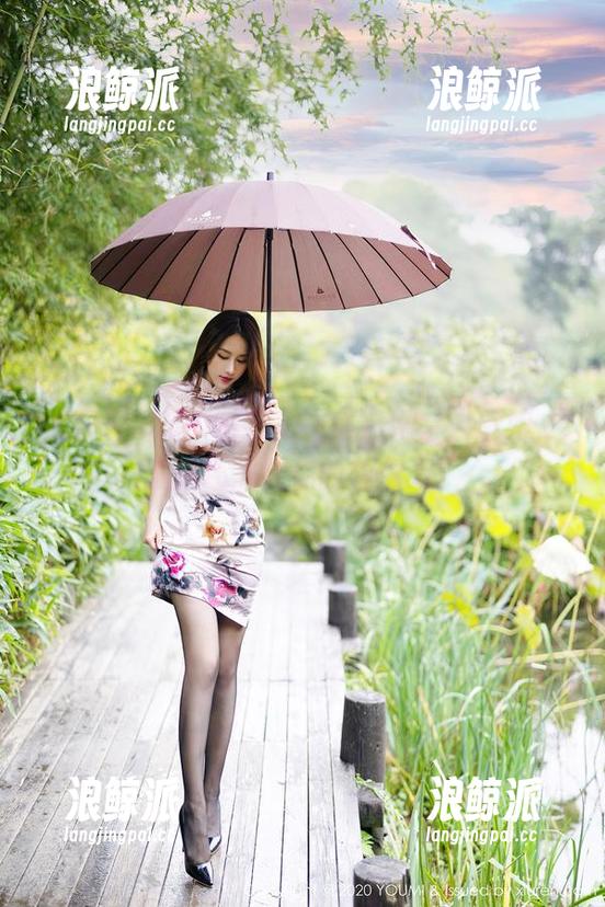 尤蜜荟-Yumi尤美 尤蜜荟 - Yumi尤美图集:她会当厨娘,偏偏还需要你的想象力!
