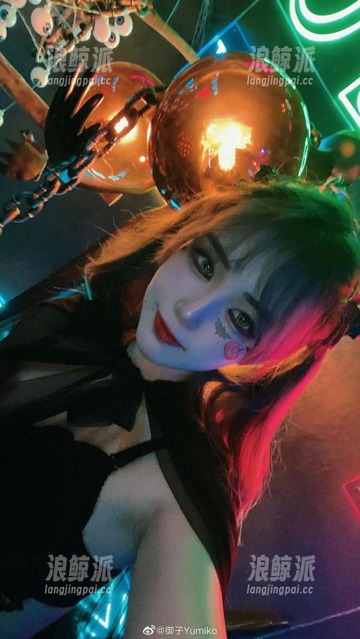 御子Yumiko 御子Yumiko,这次的奶牛主题私拍绝了!原图竟然出乎意料