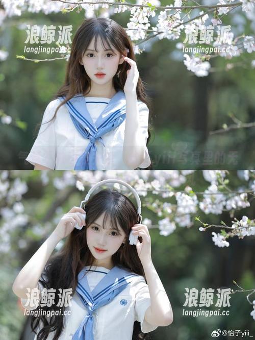 怡子yiii 气氛不浓也没关系,怡子yiii写真里的无圣光是独一无二的圣诞风