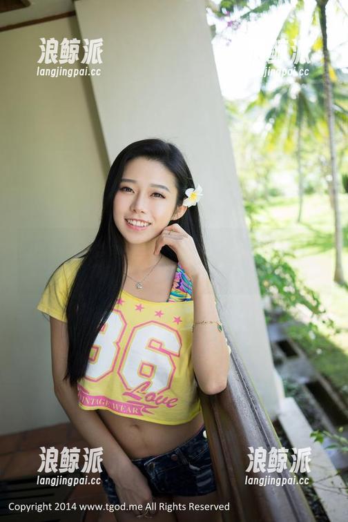推女神-萌琪琪Lrene 推女神 - 萌琪琪Lrene的日常好像总有意想不到的资源,跟在她后面真有乐趣。