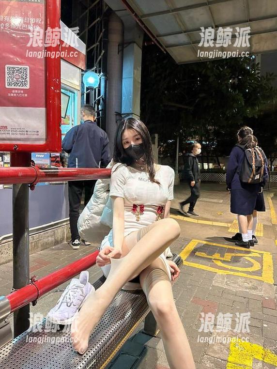 是小逗逗 微密圈 - 是小逗逗自拍:没有圣光,只有真实的姿态与微妙的瞬息