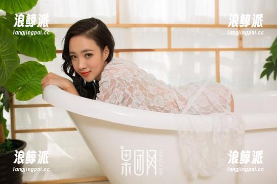 果团网-裴希西 果团网 - 经裴希西认证的免费裤里丝,简直就是资源界的宝藏,快来一探究竟!