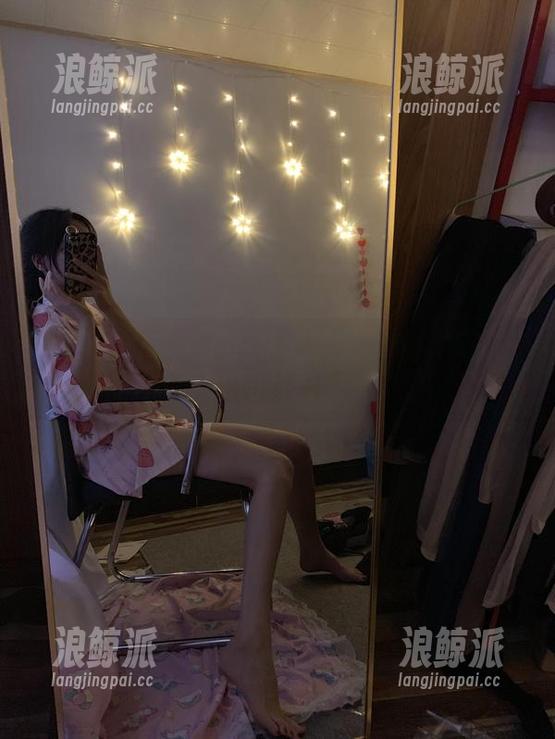 微密圈 - 桃脱了的私房氛围：连体衣的轻松图片流动