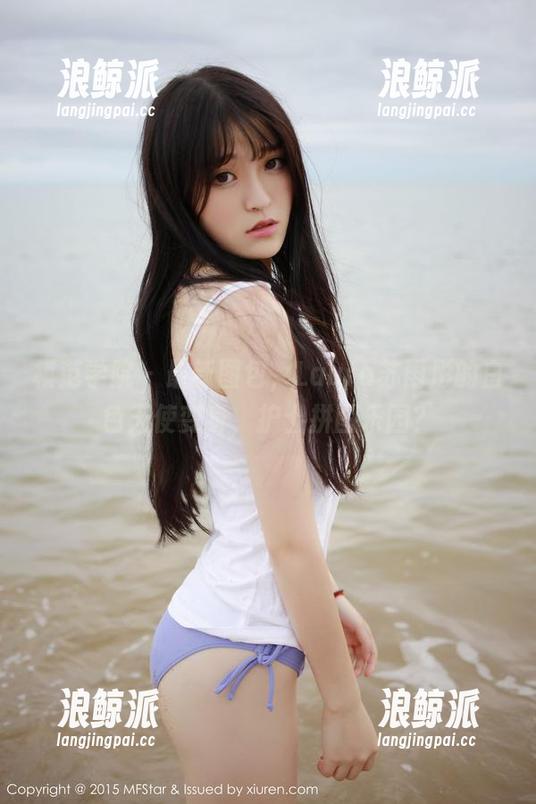 模范学院 - 最新图包，Laura苏雨彤的白色天使变身，护士拼图乐园？