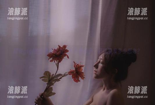 樱晚gigi 樱晚gigi的丝袜写真集:不只是袜子,还能引发多少思考?