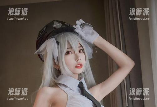 清颜颜子的自拍图包：再一次确认我对她的无尽好奇