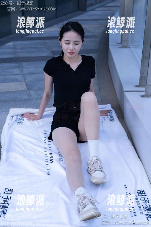 甜予摄影-思思 甜予摄影 - 又一个最新图库来了!思思的美腿光芒四射,腿部美如其人。