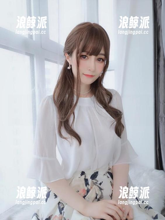 当白银81的高清写真变成了桌面壁纸，整个人都被煞到了？