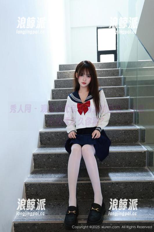 秀人网 - 观看小尤奈在海边的图包，注意力持续多久你猜？