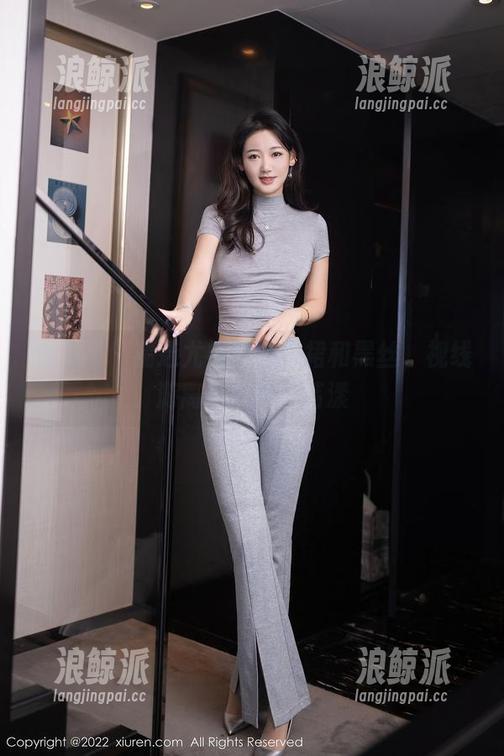 秀人网-尤妮丝 秀人网 - 精选尤妮丝的吊裙和黑丝,视线游离之处也能荡漾
