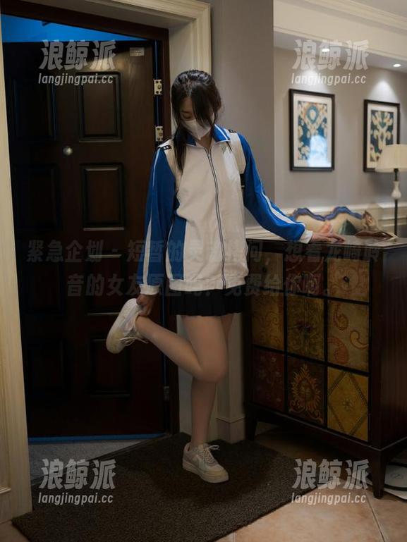 紧急企划 - 短暂的灵魂拷问，想看龙崎聆音的女友原图吗？免费给你啊。