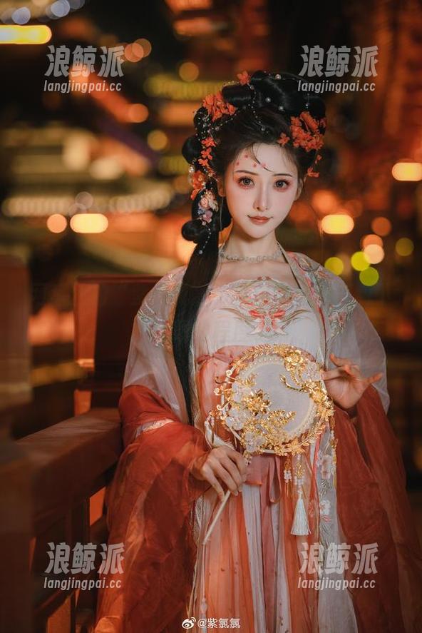 网盘里的“紫氯氯”，纯白到你想打包下载的程度