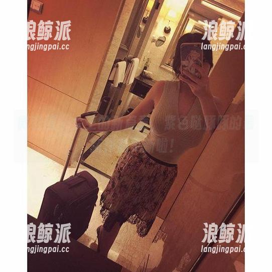 紫色哒豚豚 微密圈 - 女王的新篇章,紫色哒豚豚的最新作品更新啦!