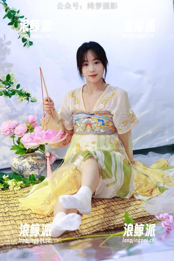 绮梦摄影-子涵 绮梦摄影 - 对于花嫁写真,子涵用墙纸的方式演绎了新高度