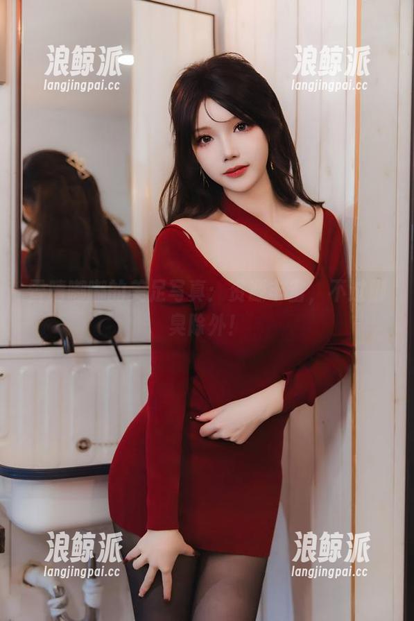 雪晴嘟嘟的美足写真：资源丰富，不过脚臭除外！