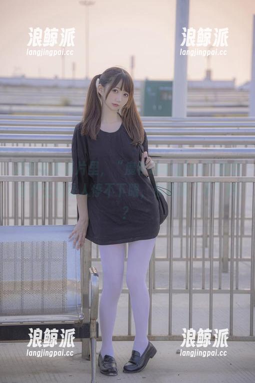魔物喵nigisa 这些高清照片里,“魔物喵nigisa”的白丝护士包让人停不下眼,你敢说“不”吗?
